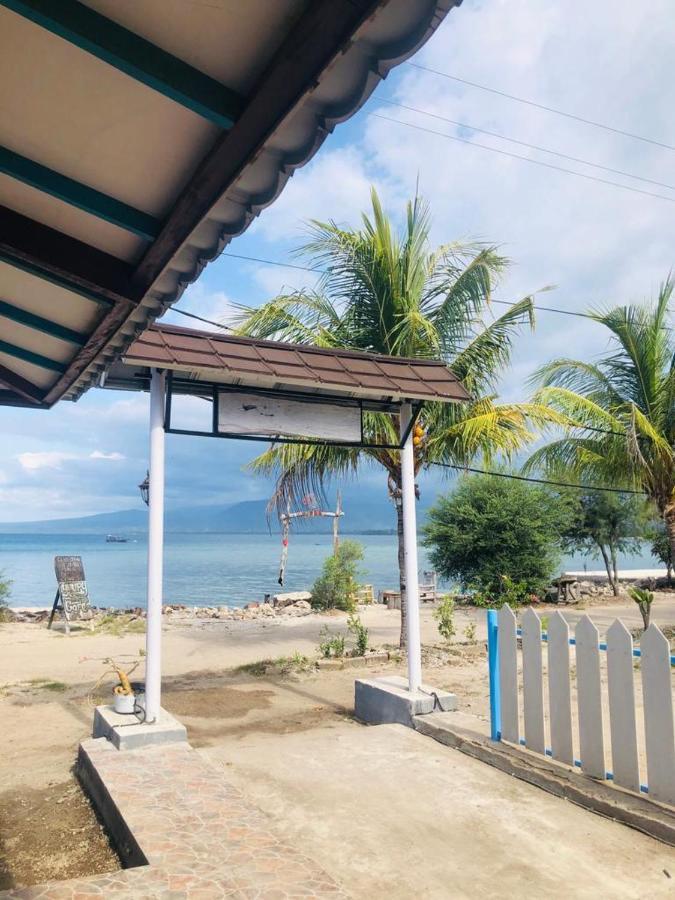 Youpy Bungalows Gili Air Exterior photo