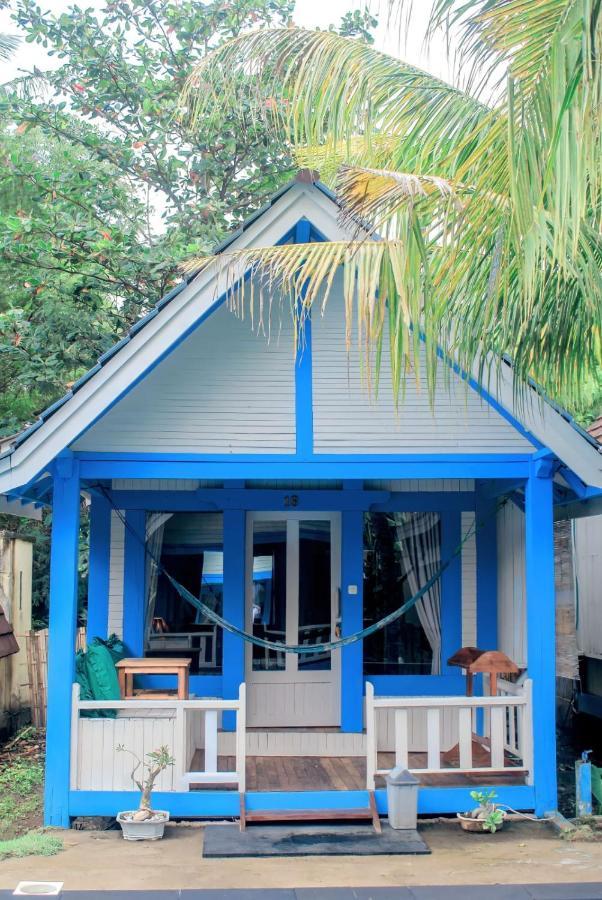 Youpy Bungalows Gili Air Room photo