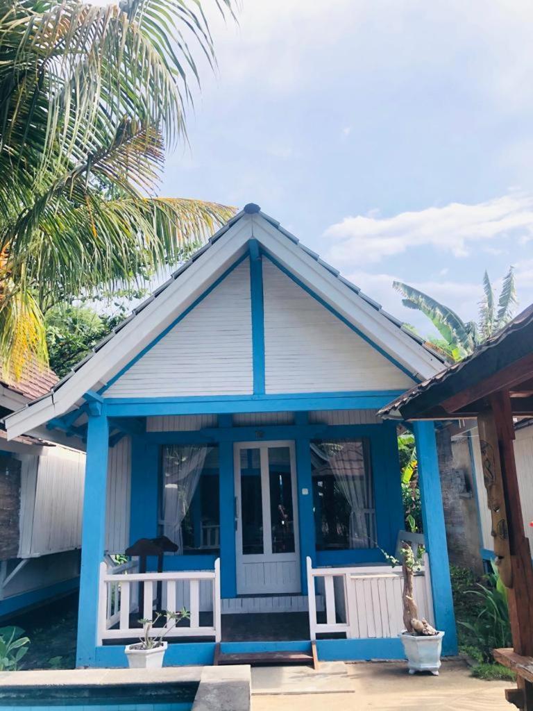 Youpy Bungalows Gili Air Room photo