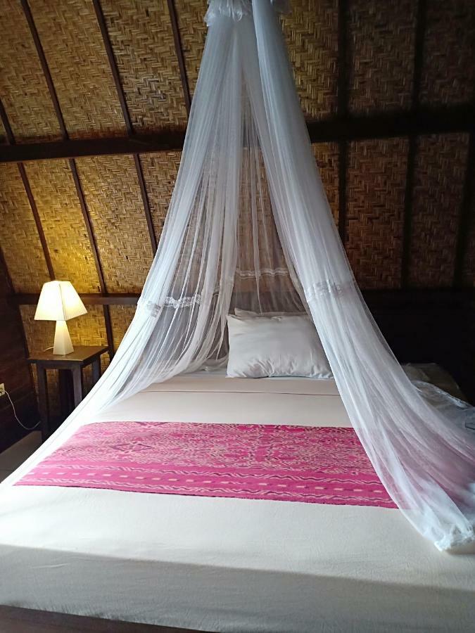 Youpy Bungalows Gili Air Exterior photo