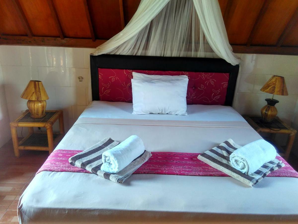 Youpy Bungalows Gili Air Exterior photo
