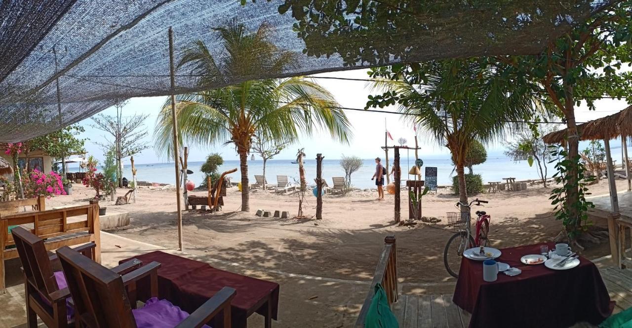 Youpy Bungalows Gili Air Exterior photo